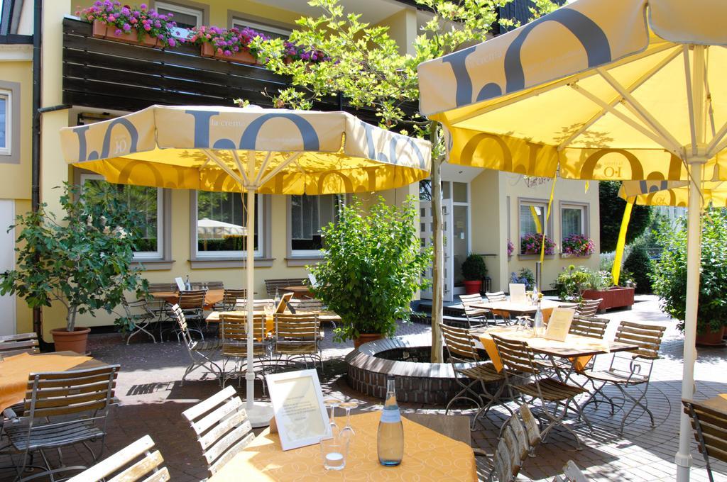 Hotel - Restaurant Erich Roediger Бад-Штаффельштайн Екстер'єр фото