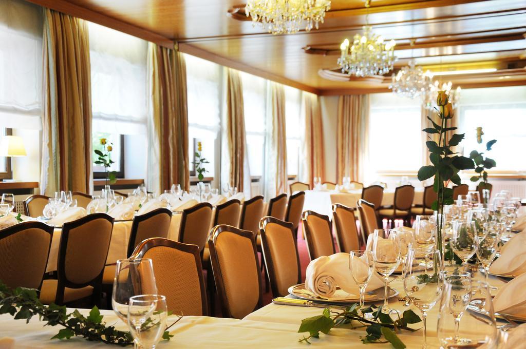 Hotel - Restaurant Erich Roediger Бад-Штаффельштайн Екстер'єр фото